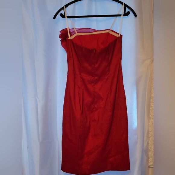 * * Betsey & Adam Red Cocktail Dress - Picture 4 of 8